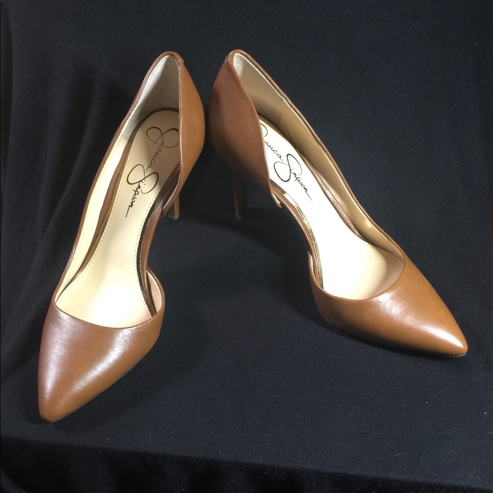 Jessica Simpson pumps Never been worn.